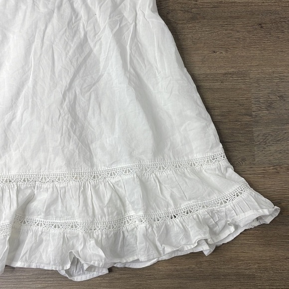 Lulu’s Women’s White Eyelet Mini Dress With Shoulder Ties, size small - Picture 4 of 10